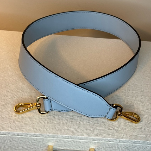 🩵✨SOLD✨🩵($3100 Retail) Fendi Medium Sunshine Tote Bag Blue - Picture 2 of 9